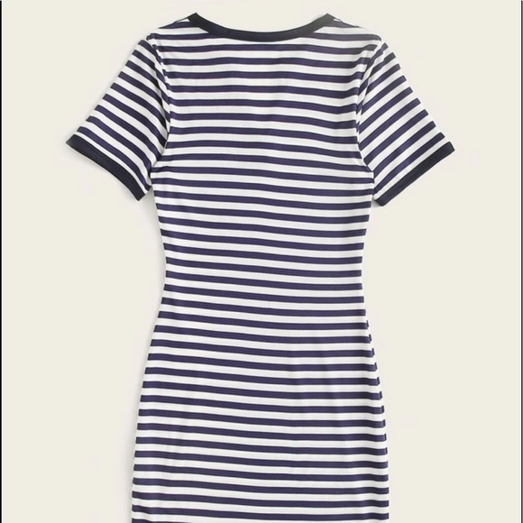 Striped print v neck dress - size 6 & 8/10 - Picture 2 of 7